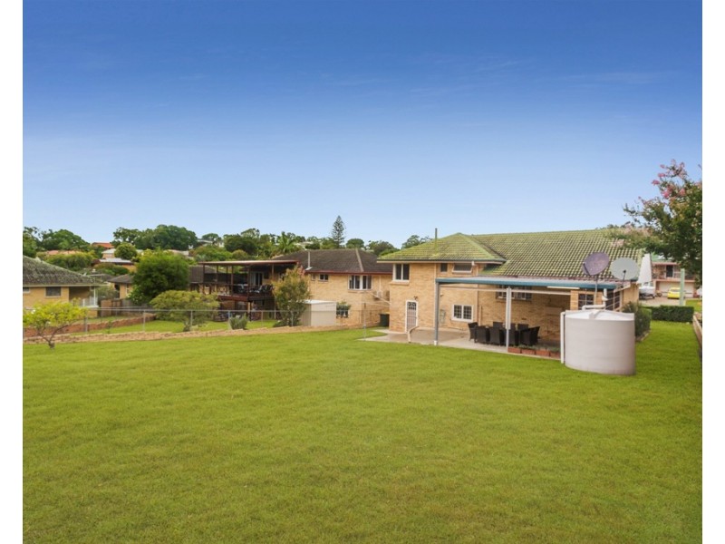 5 Caratel Street, Stafford Heights QLD 4053