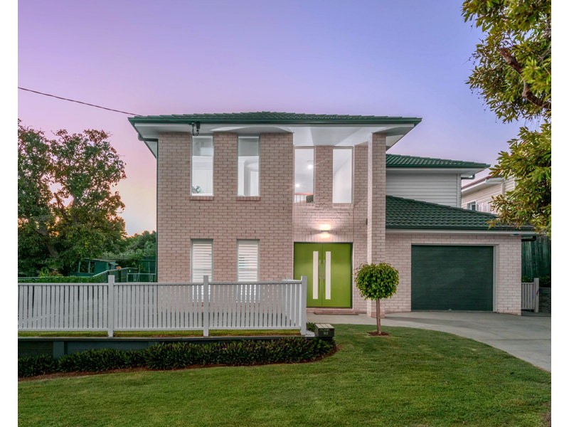 92 Eighth Avenue, Grange QLD 4051