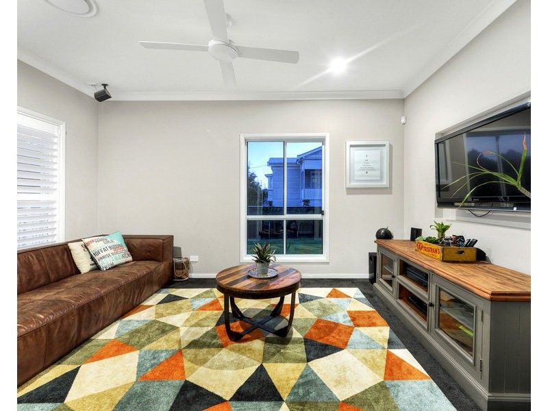 92 Eighth Avenue, Grange QLD 4051