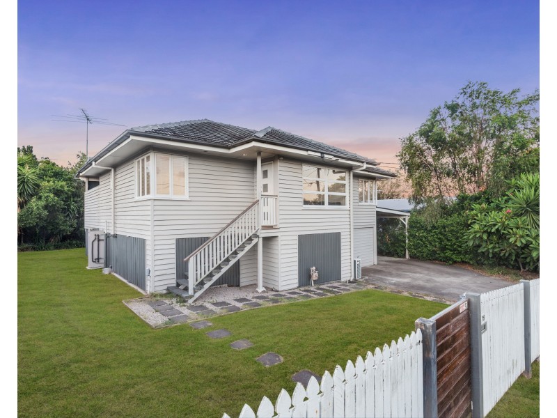 19 Basnett Street, Chermside West QLD 4032