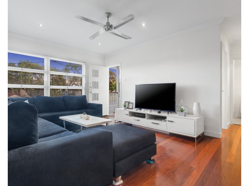 19 Basnett Street, Chermside West QLD 4032