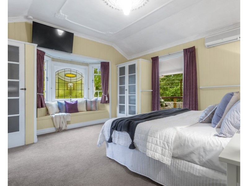 42 Dorrington Drive, Ashgrove QLD 4060
