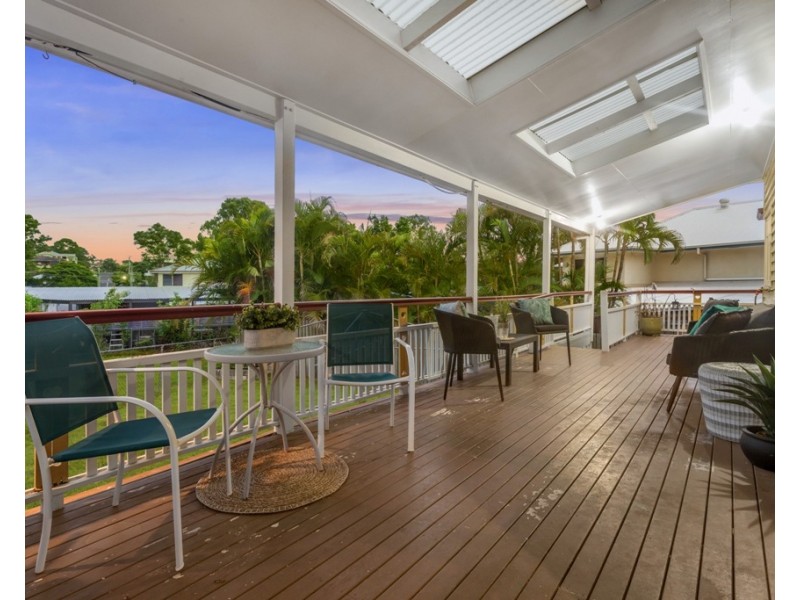 42 Dorrington Drive, Ashgrove QLD 4060