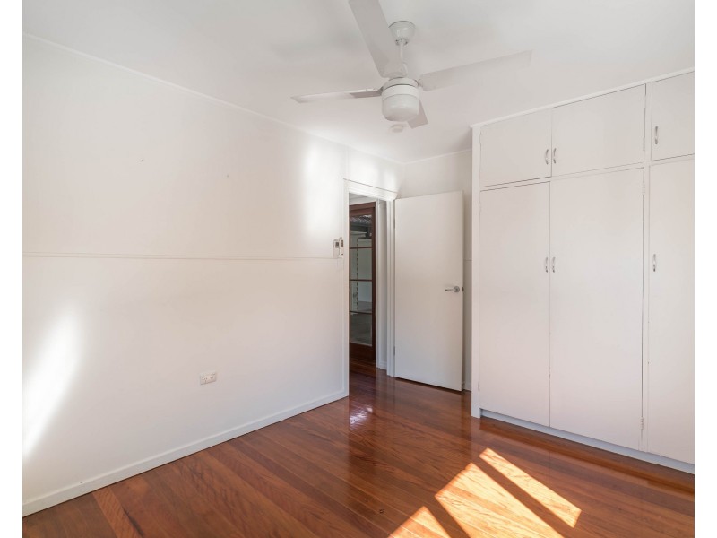 10 Hinkler Street, Kedron QLD 4031