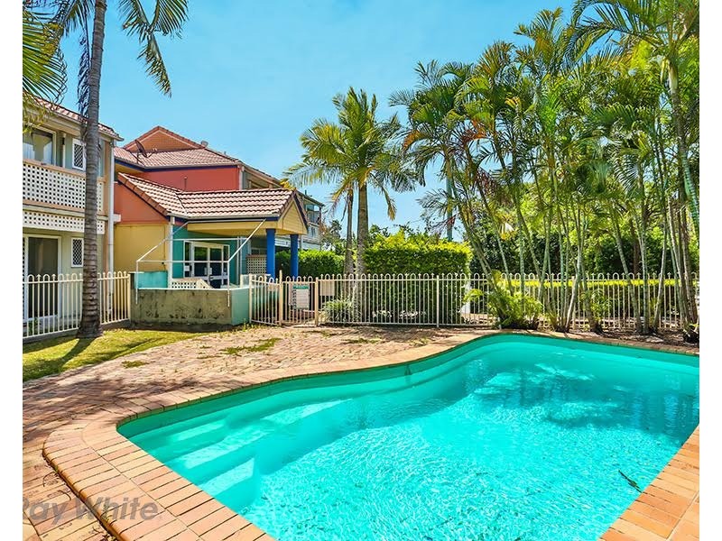 2/592 Sandgate Road, Clayfield QLD 4011