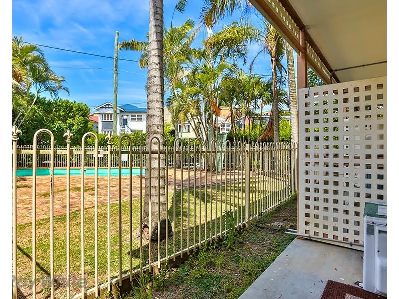 2/592 Sandgate Road, Clayfield QLD 4011