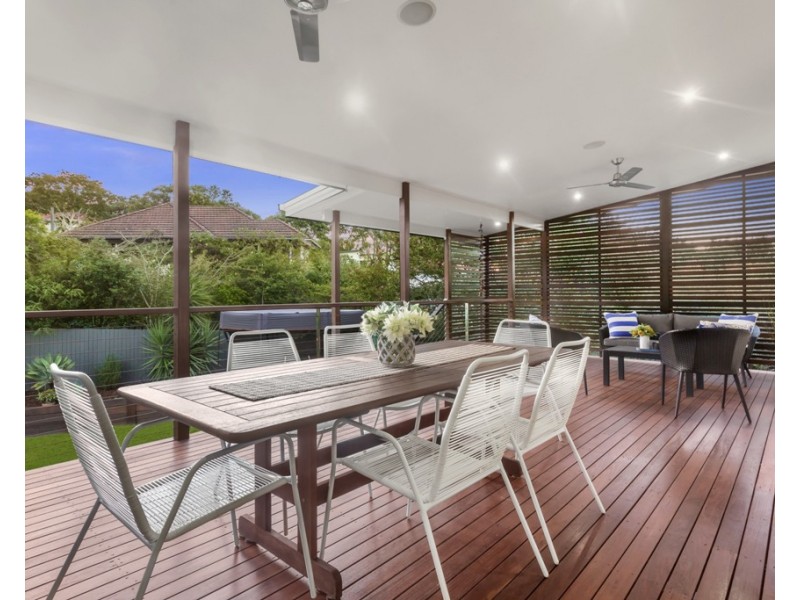 60 Wilgarning Street, Stafford Heights QLD 4053