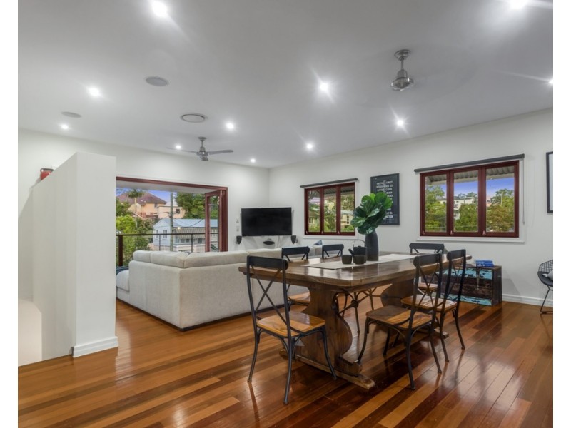 60 Wilgarning Street, Stafford Heights QLD 4053