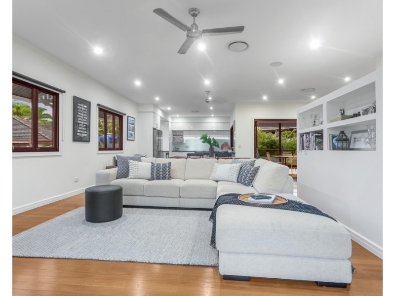 60 Wilgarning Street, Stafford Heights QLD 4053