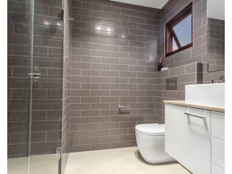 60 Wilgarning Street, Stafford Heights QLD 4053