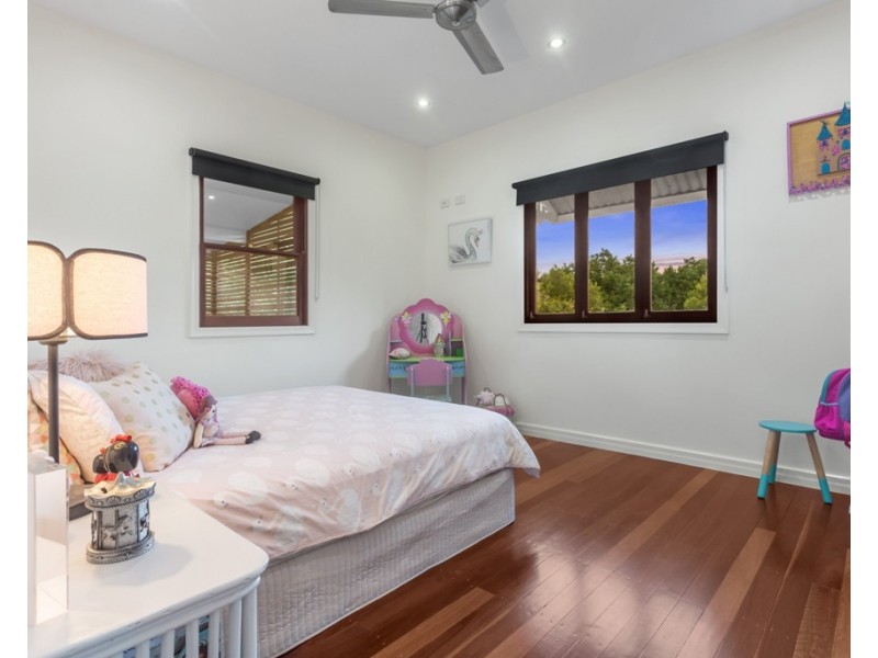 60 Wilgarning Street, Stafford Heights QLD 4053