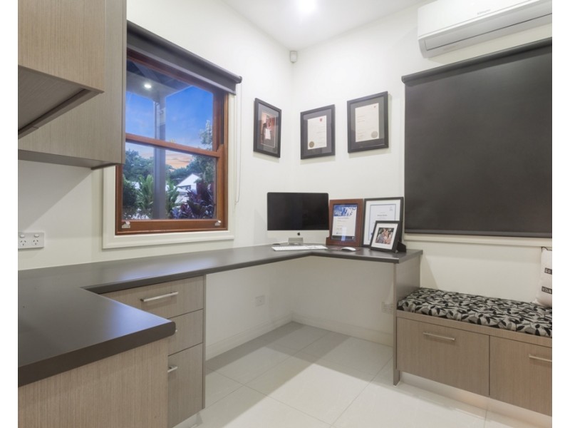 60 Wilgarning Street, Stafford Heights QLD 4053