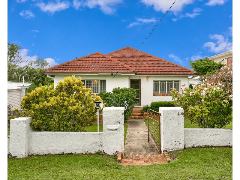 73 Seventh Avenue, Kedron QLD 4031