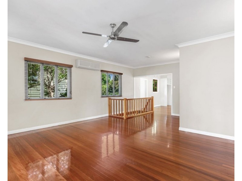 16 Glebe Street, Gordon Park QLD 4031