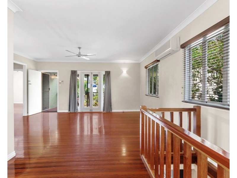 16 Glebe Street, Gordon Park QLD 4031