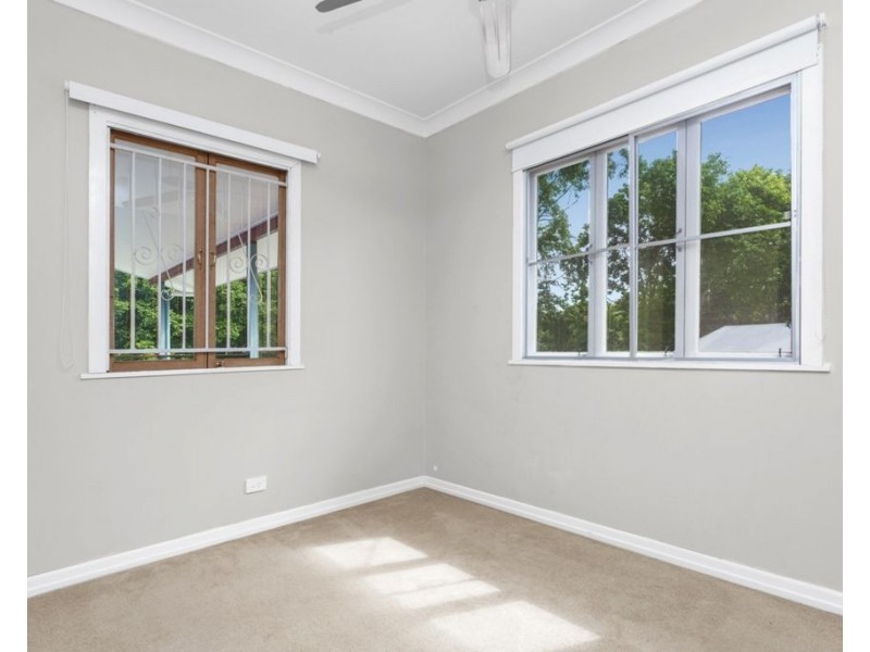 16 Glebe Street, Gordon Park QLD 4031