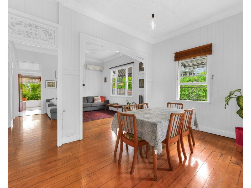 223 Days Road, Grange QLD 4051