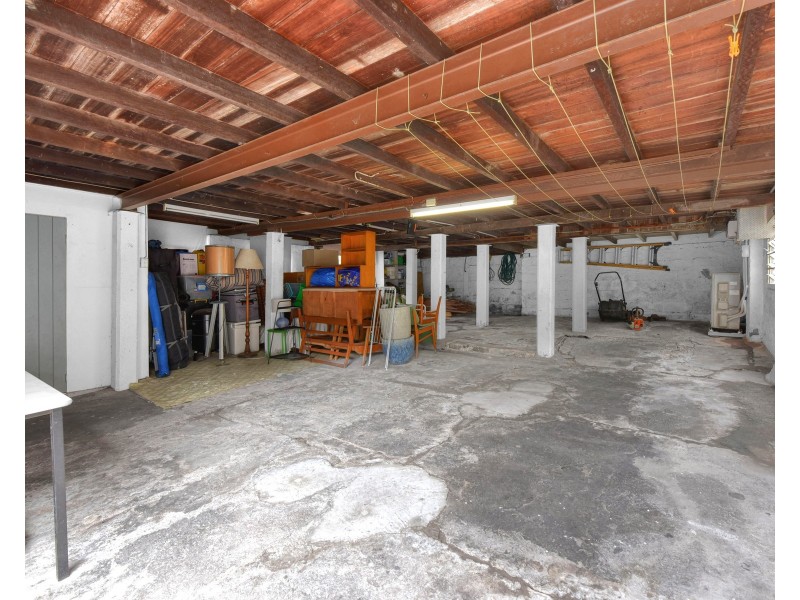 223 Days Road, Grange QLD 4051