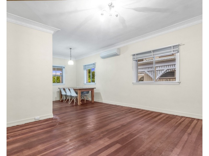 73 Seventh Avenue, Kedron QLD 4031