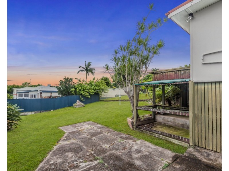 73 Seventh Avenue, Kedron QLD 4031