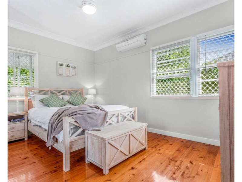 31 Maple Street, Wavell Heights QLD 4012