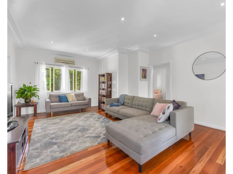 21 Lynwood Crescent, Ashgrove QLD 4060