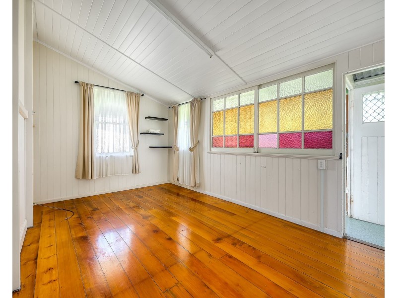 54 Lodge Road, Wooloowin QLD 4030