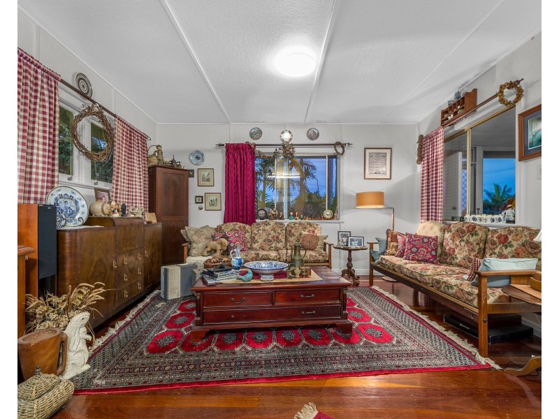 14 Caloola Street, Stafford QLD 4053