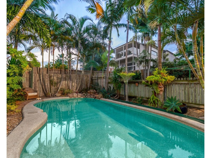 14 Caloola Street, Stafford QLD 4053