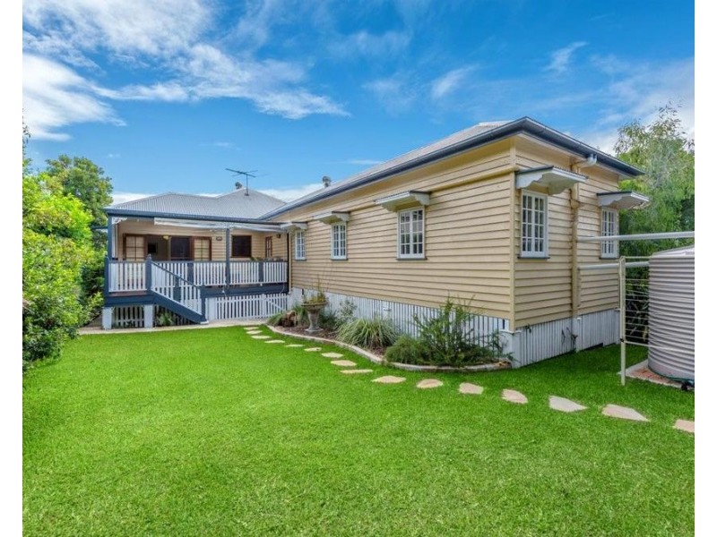 28 Raymont Road, Grange QLD 4051