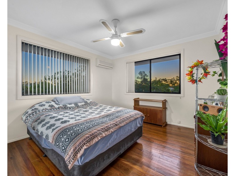 9 Halton Street, Stafford Heights QLD 4053