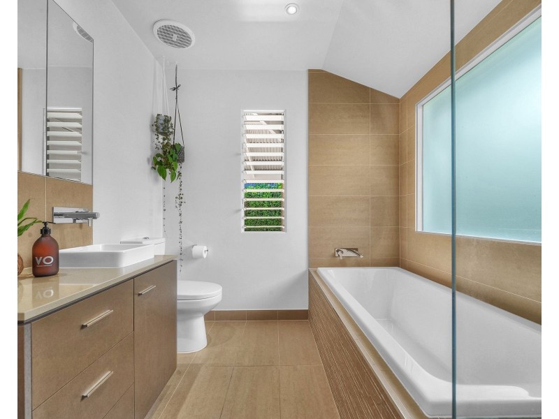 67 Collins Street, Nundah QLD 4012