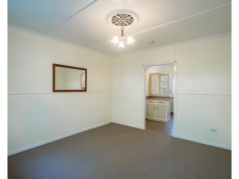 2/93 Maygar Street, Windsor QLD 4030