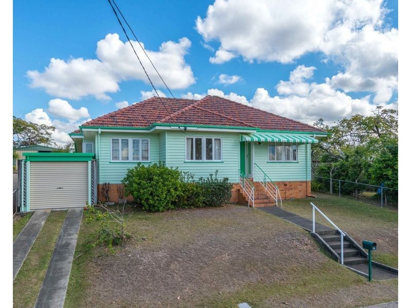 16 Bayview Street, Stafford Heights QLD 4053