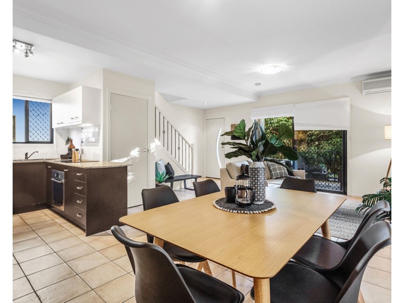 2/38 Alva Terrace, Gordon Park QLD 4031