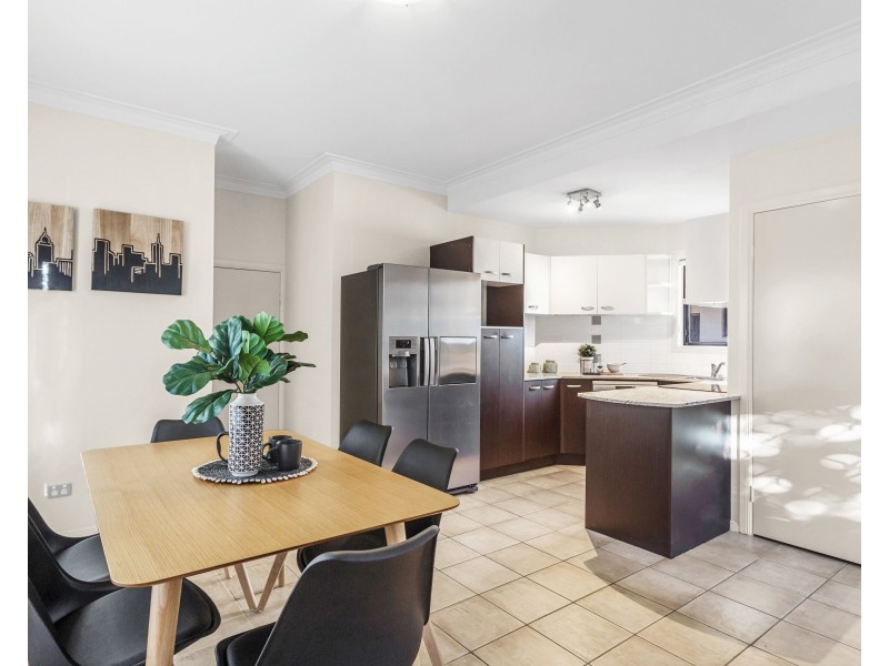 2/38 Alva Terrace, Gordon Park QLD 4031