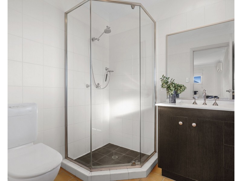 2/38 Alva Terrace, Gordon Park QLD 4031