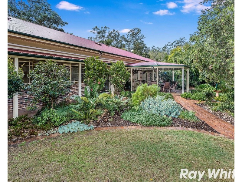 2 Frigo Court, Bunya QLD 4055