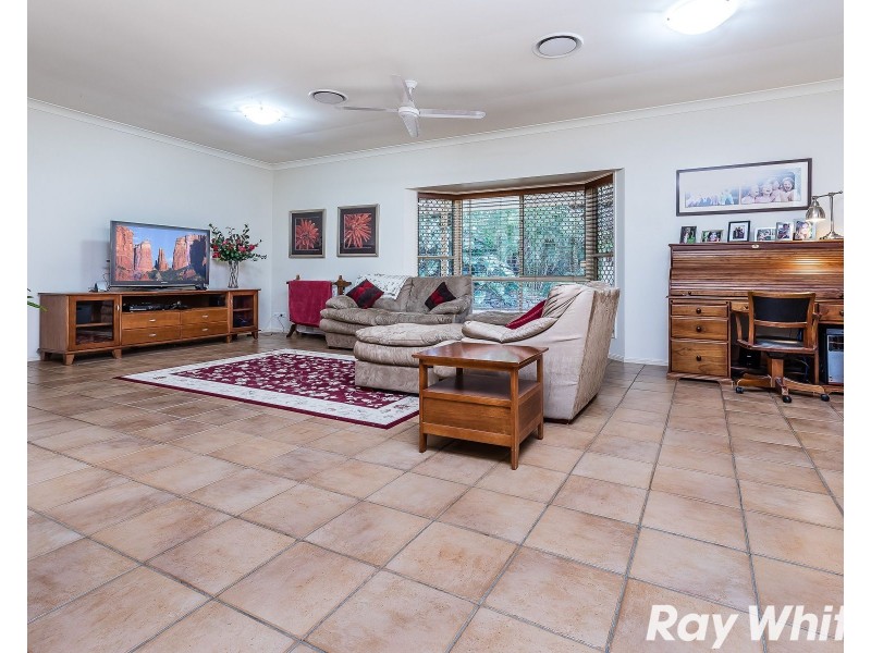 2 Frigo Court, Bunya QLD 4055