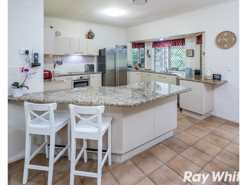 2 Frigo Court, Bunya QLD 4055