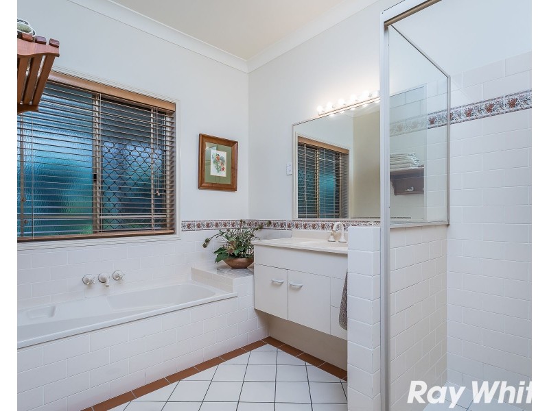 2 Frigo Court, Bunya QLD 4055