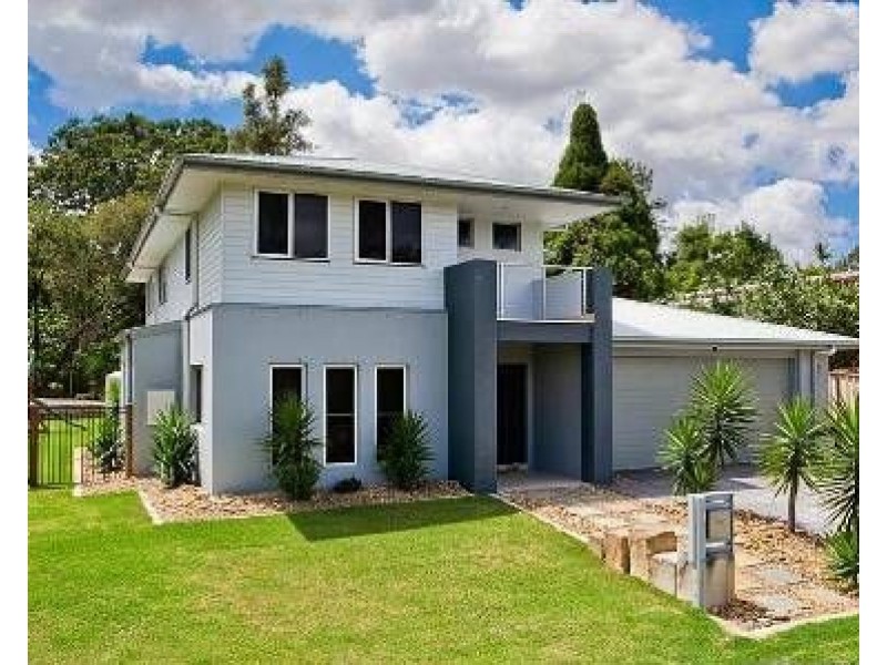 13 Niven Street, Stafford Heights QLD 4053