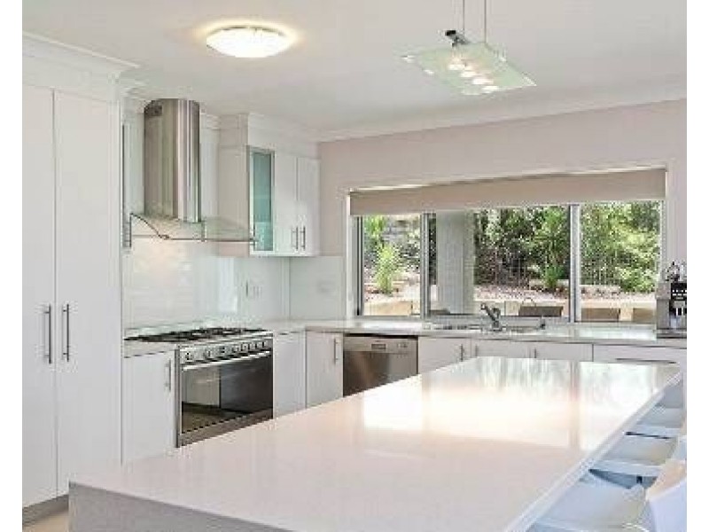 13 Niven Street, Stafford Heights QLD 4053