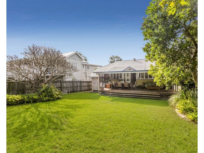 8 Cramond Street, Wilston QLD 4051