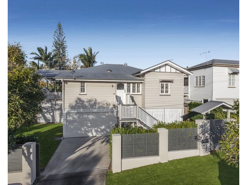 77 Eighth Avenue, Wilston QLD 4051