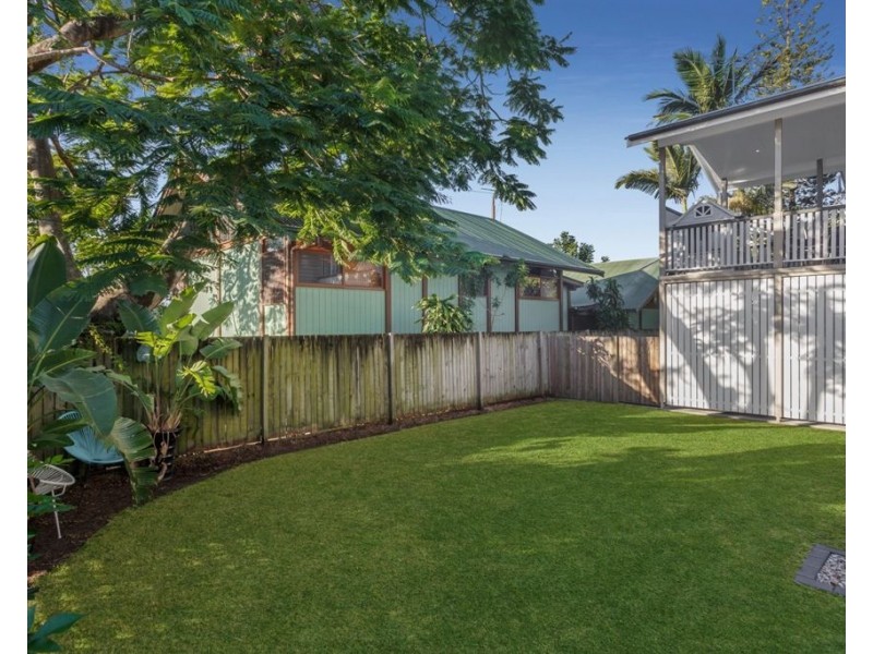 77 Eighth Avenue, Wilston QLD 4051