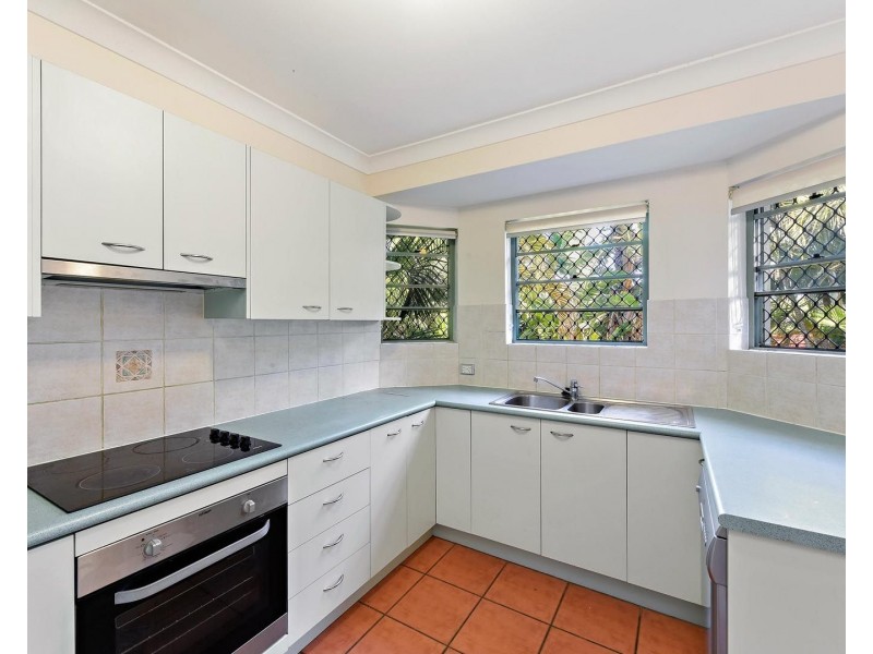 6/68 Miles Street, Hawthorne QLD 4171