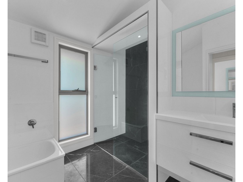 180 Thistle Street, Gordon Park QLD 4031