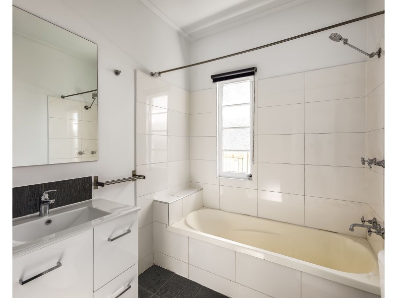 33 Wayland Street, Stafford QLD 4053