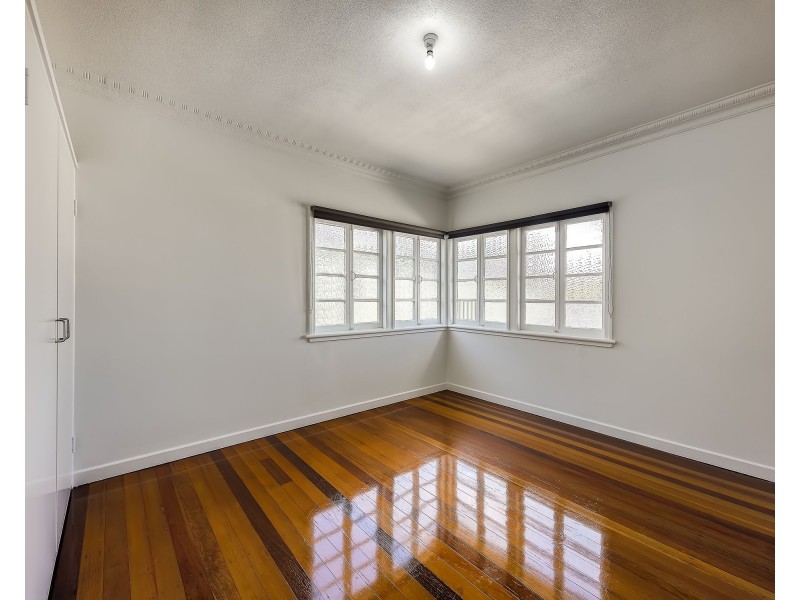 33 Wayland Street, Stafford QLD 4053